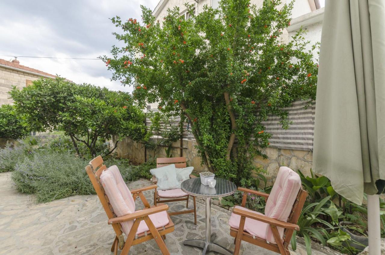 Apartments Ivanka Supetar Εξωτερικό φωτογραφία
