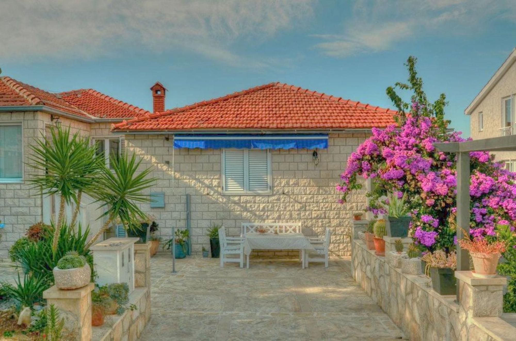 Apartments Ivanka Supetar Εξωτερικό φωτογραφία