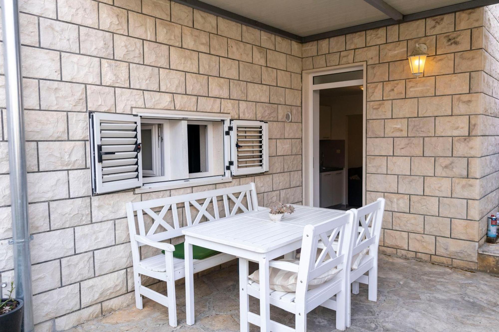 Apartments Ivanka Supetar Εξωτερικό φωτογραφία